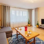 Apartment Bbapartamenty Straconka 3 *